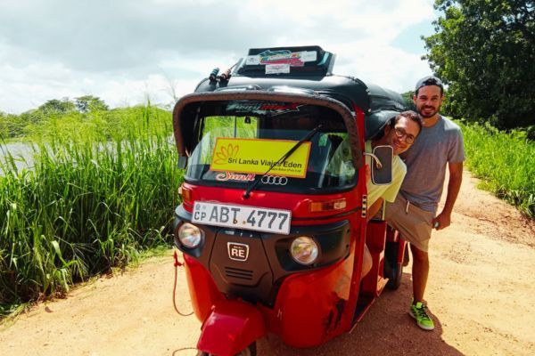 Tour guiado por la ciudad con traslados en tuk tuk 1 Tuk Tuk