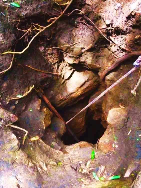 El Misterio del Estanque Azul en Sri Lanka 3 Nilpo