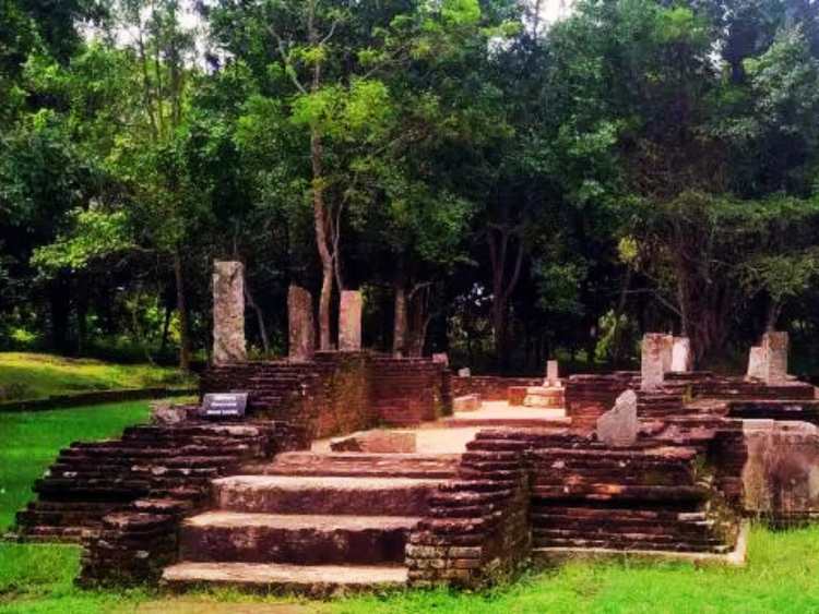 Revelando los misterios de Paduwasnuwara 3 Paduwasnuwara 4