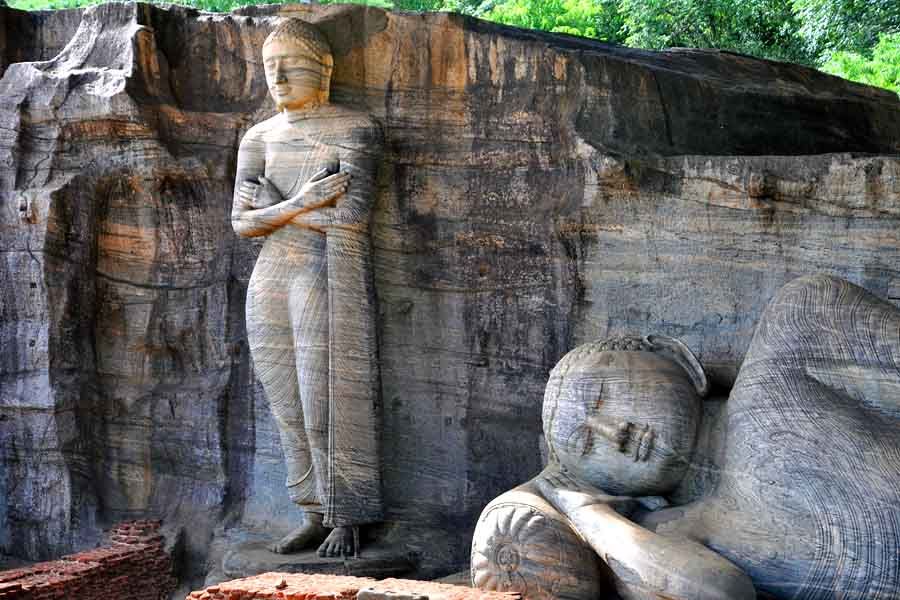 Polonnaruwa, la ciudad antigua en Sri Lanka 2 galviharaya