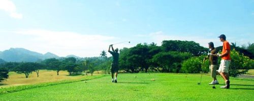 14 Días de golf apuntando al Este